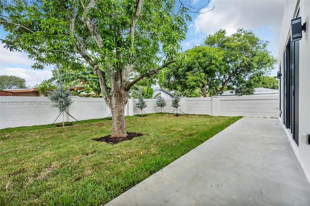 1515 SW 40th Ter, Fort Lauderdale, FL 33317