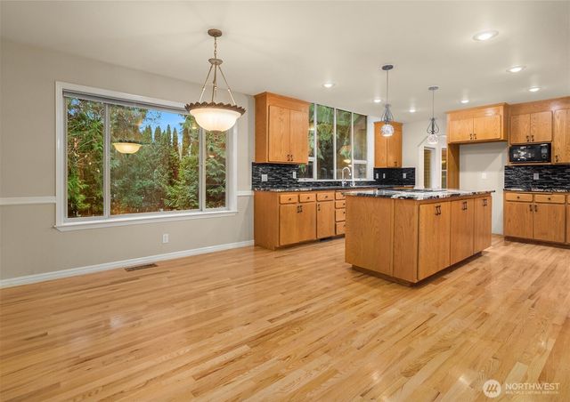 22607 40th Drive NE, Arlington, WA 98223