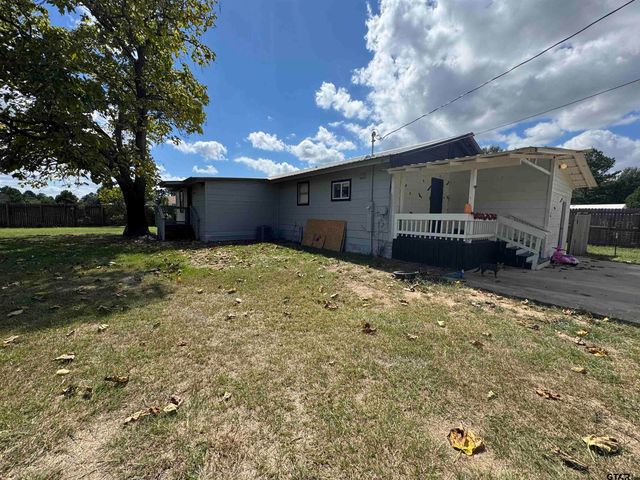 16238 Esther Rd, Lindale, TX 75771