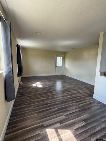 16238 Esther Rd, Lindale, TX 75771