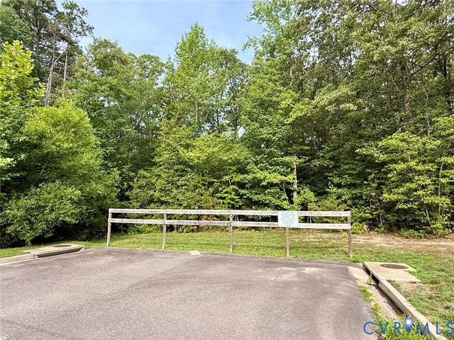 12422AB Kain Rd, Glen Allen, VA 23059
