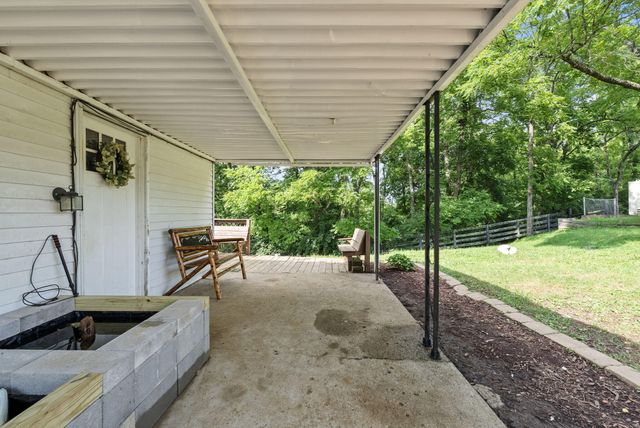 500 Colville Road, Paris, KY 40361