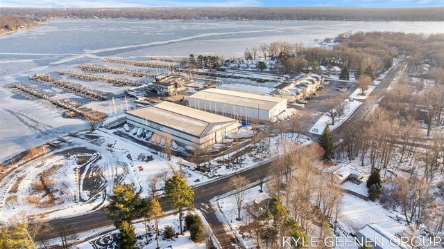 1833 Ottawa Beach Road, Holland, MI 49424