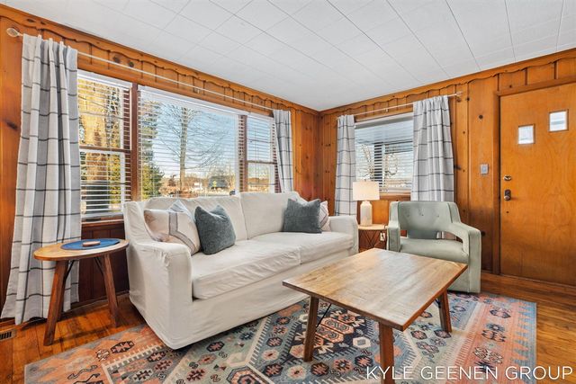 1833 Ottawa Beach Road, Holland, MI 49424