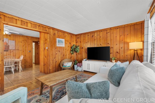 1833 Ottawa Beach Road, Holland, MI 49424