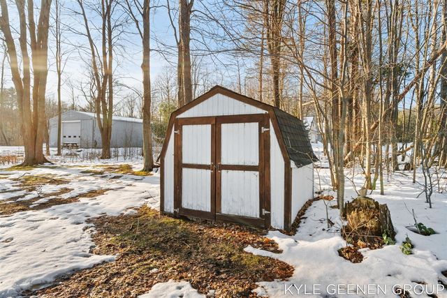 1833 Ottawa Beach Road, Holland, MI 49424