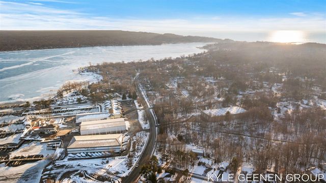 1833 Ottawa Beach Road, Holland, MI 49424