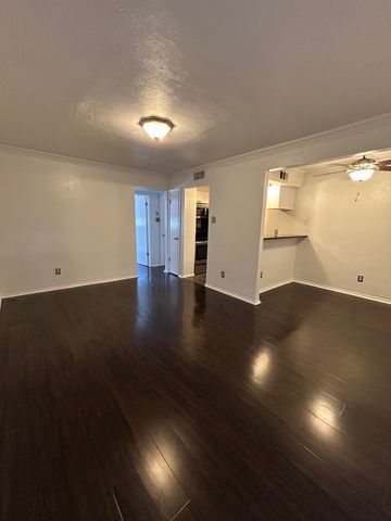 2805 Reagan Street 203, Dallas, TX 75219