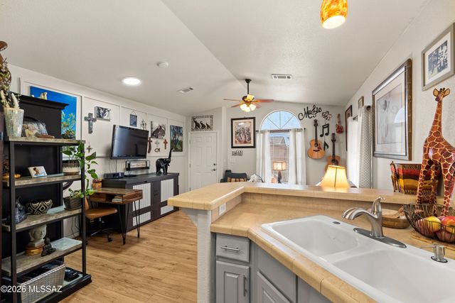 1158 W Calle Trios Los Panchos, Sahuarita, AZ 85629