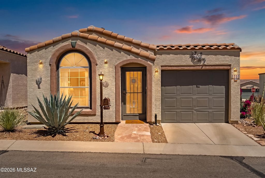 1158 W Calle Trios Los Panchos, Sahuarita, AZ 85629