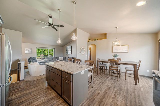 1941 BEAR PAW TRAIL, Kaukauna, WI 54130
