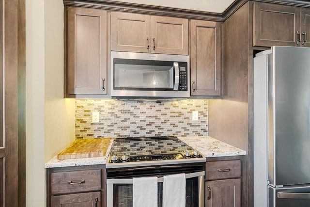 1941 BEAR PAW TRAIL, Kaukauna, WI 54130