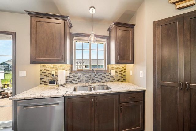 1941 BEAR PAW TRAIL, Kaukauna, WI 54130