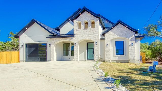 1207 Tanglewood Trl, Spring Branch, TX 78070