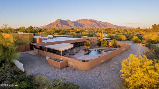 6609 N Amahl Drive, Tucson, AZ 85704