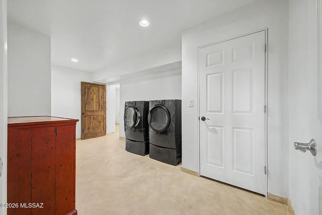 6609 N Amahl Drive, Tucson, AZ 85704