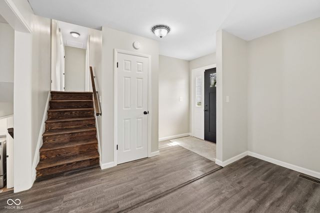 100 Foxwood Court, Lafayette, IN 47905