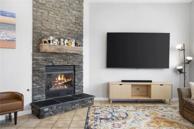 9313 Via Parma, Bakersfield, CA 93312