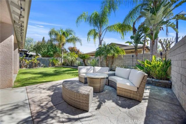 9313 Via Parma, Bakersfield, CA 93312