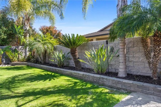 9313 Via Parma, Bakersfield, CA 93312