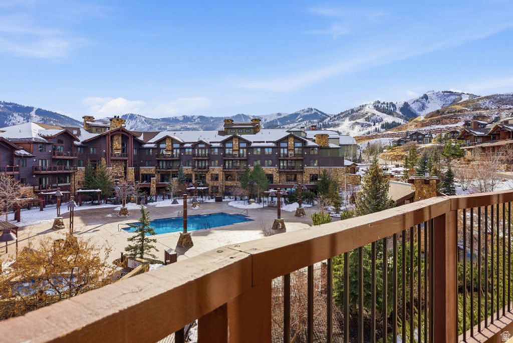 Image 9 of property listing at 2100 FROSTWOOD BLVD #6173, Park City, UT 84098
