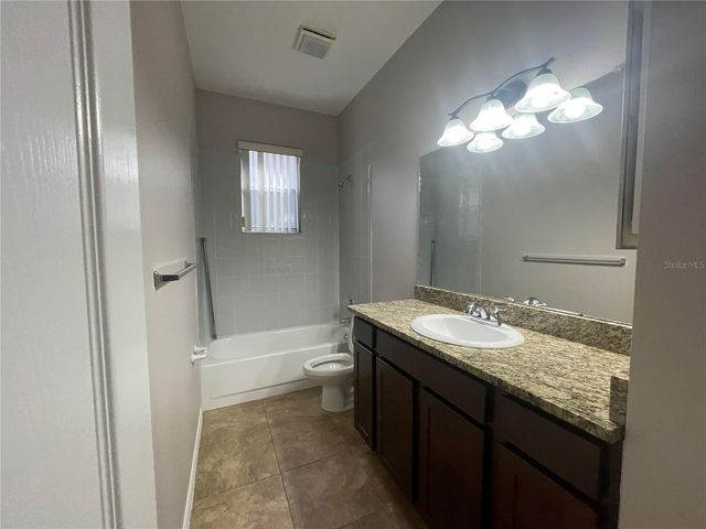 17711 EMERALD GREEN PL, Tampa, FL 33647