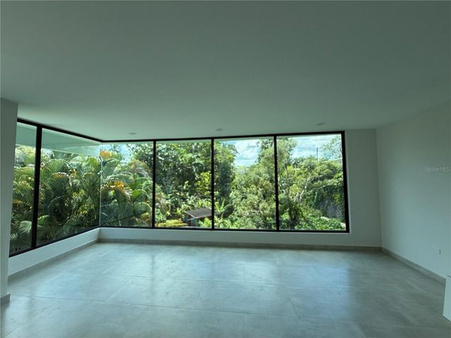 1704 CRISANTEMO, San Juan, PR 00927