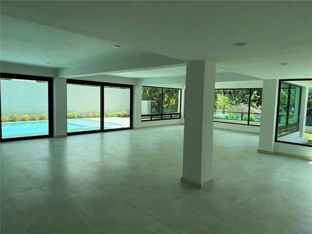 1704 CRISANTEMO, San Juan, PR 00927