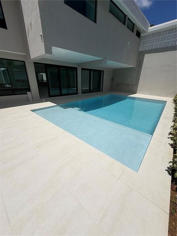 1704 CRISANTEMO, San Juan, PR 00927