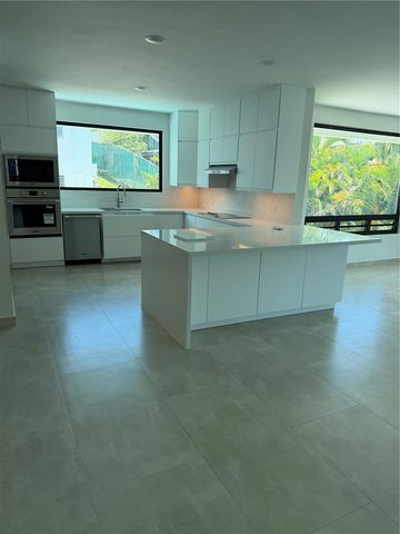 1704 CRISANTEMO, San Juan, PR 00927
