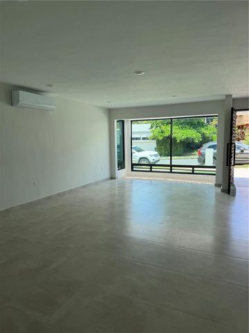 1704 CRISANTEMO, San Juan, PR 00927