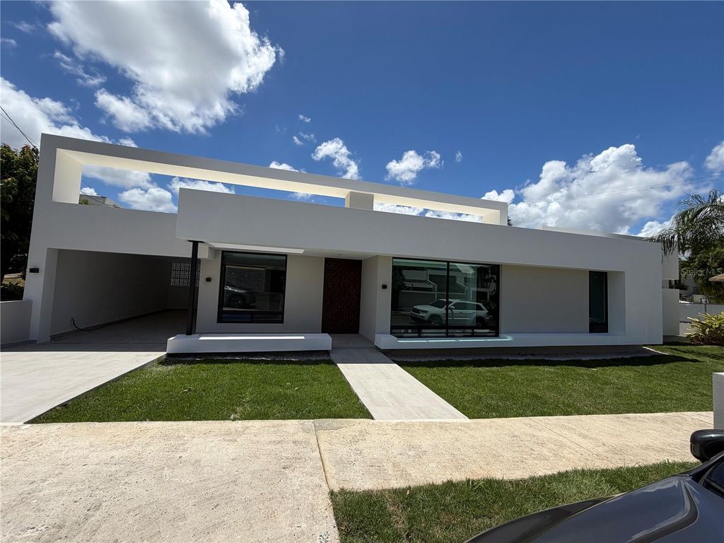 1704 CRISANTEMO, San Juan, PR 00927