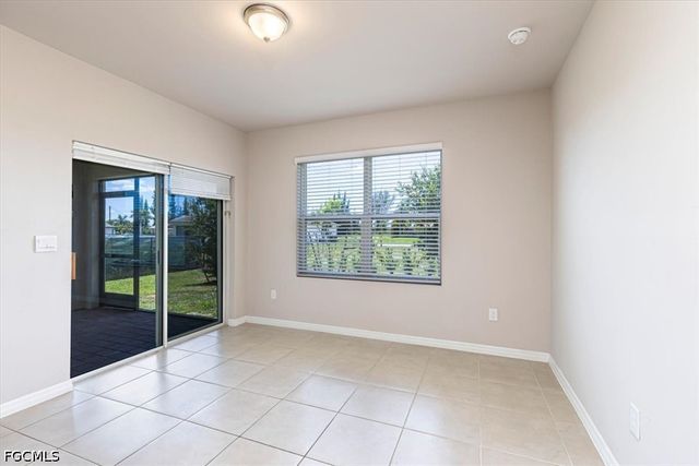 1806 NW 21st TER, Cape Coral, FL 33993