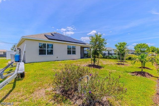1806 NW 21st TER, Cape Coral, FL 33993