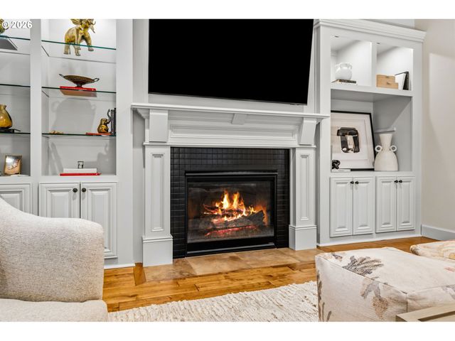 1082 MEEK Way, West Linn, OR 97068