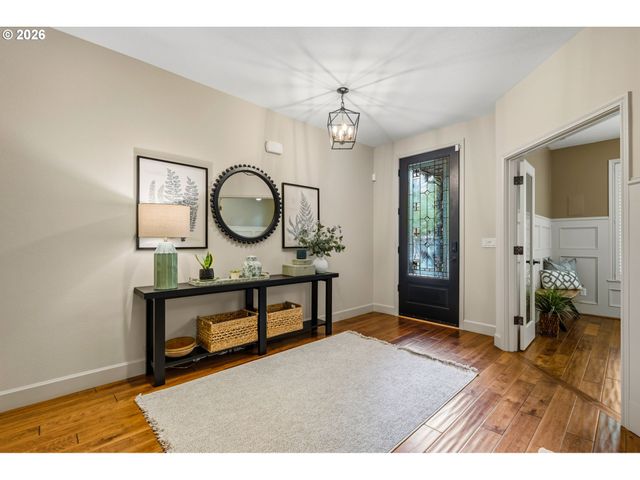 1082 MEEK Way, West Linn, OR 97068