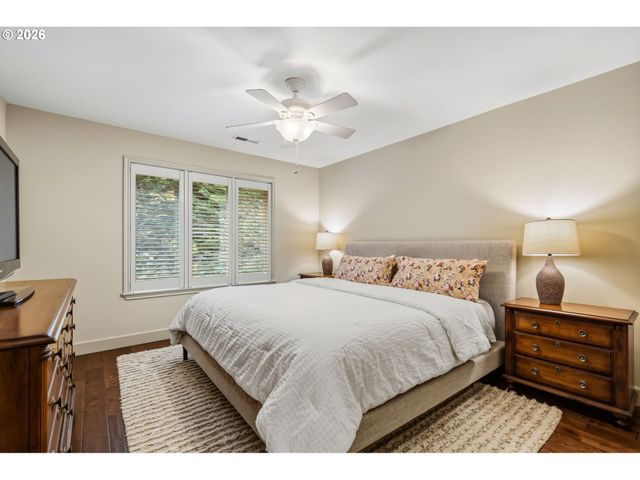 1082 MEEK Way, West Linn, OR 97068