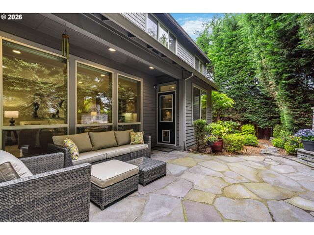 1082 MEEK Way, West Linn, OR 97068