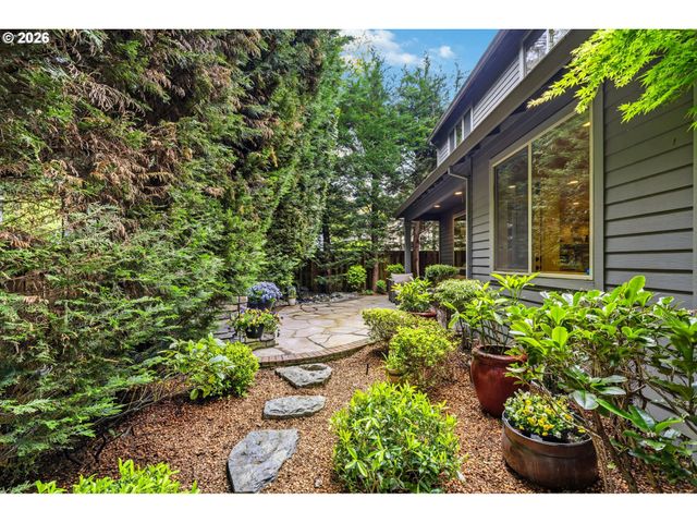 1082 MEEK Way, West Linn, OR 97068