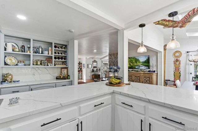 1165 Midway Dr, Alpine, CA 91901