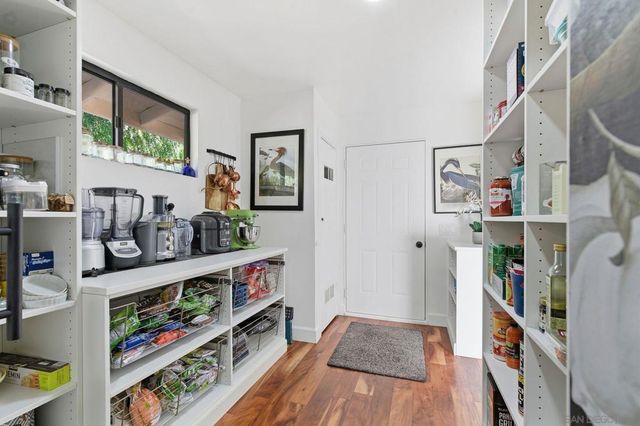 1165 Midway Dr, Alpine, CA 91901