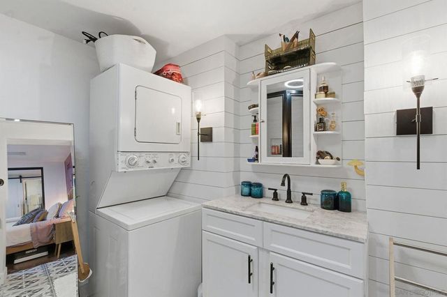 1165 Midway Dr, Alpine, CA 91901