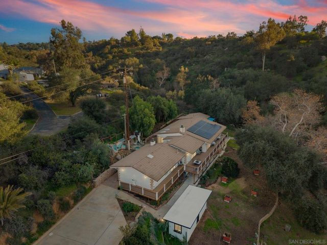 1165 Midway Dr, Alpine, CA 91901