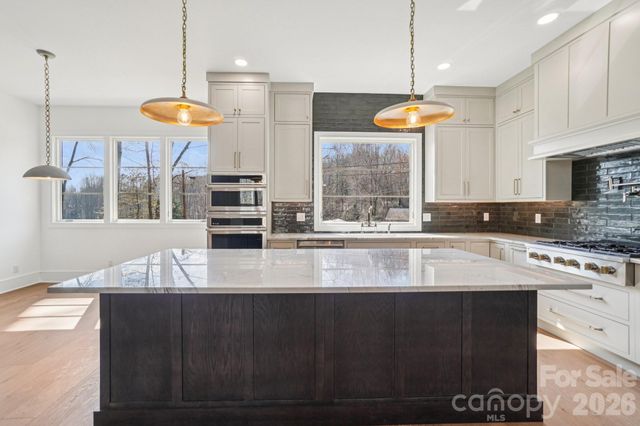 272 Glazener Road, Brevard, NC 28712