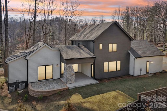 272 Glazener Road, Brevard, NC 28712