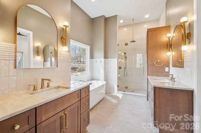 272 Glazener Road, Brevard, NC 28712