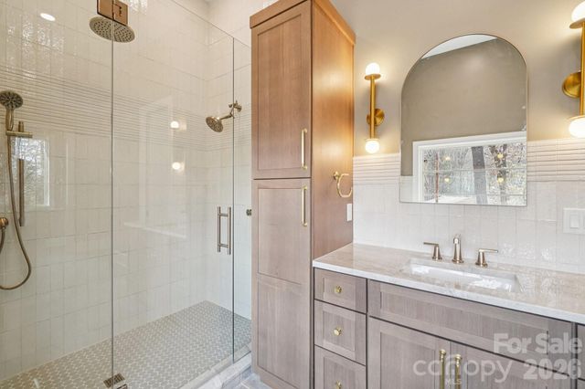 272 Glazener Road, Brevard, NC 28712