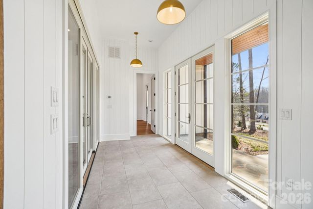 272 Glazener Road, Brevard, NC 28712