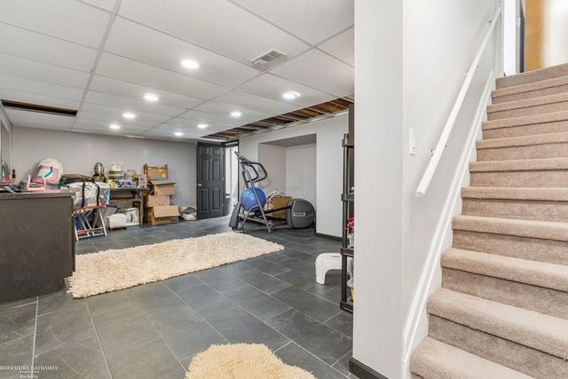 46595 Apple Lane, Macomb Twp, MI 48044