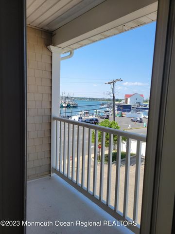27 Broadway, Point Pleasant Beach, NJ 08742